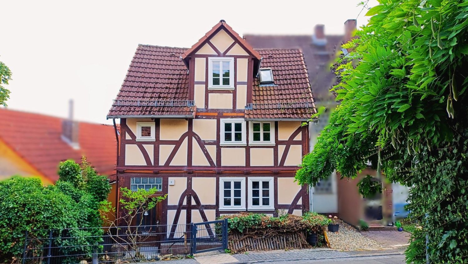 Дом с 5 комнатами в Кассель, Германия № 231826