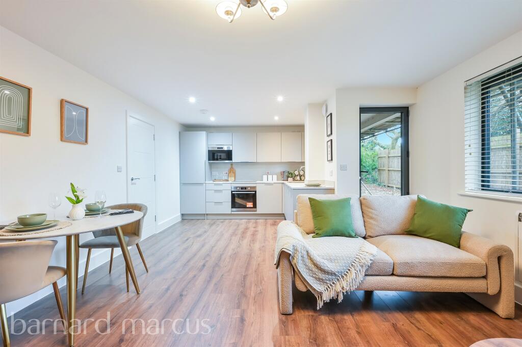 1 bedroom Apartment in Epsom, United Kingdom No. 9728