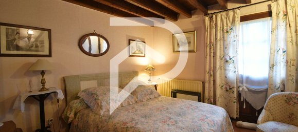 6 bedrooms Castles in Romescamps, France No. 160806 10