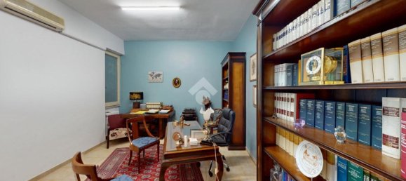 Квартира с 2 комнатами в Бриндизи, Италия № 139685 12