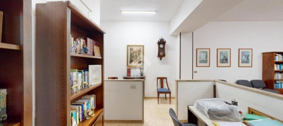 Квартира с 2 комнатами в Бриндизи, Италия № 139685 9