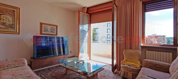 3 bedrooms Apartment in Arona, Italy No. 343091 3