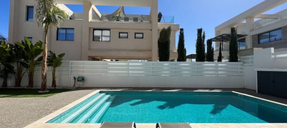 Villa de 3 dormitorios en Paralimni, Cyprus No. 3838 27