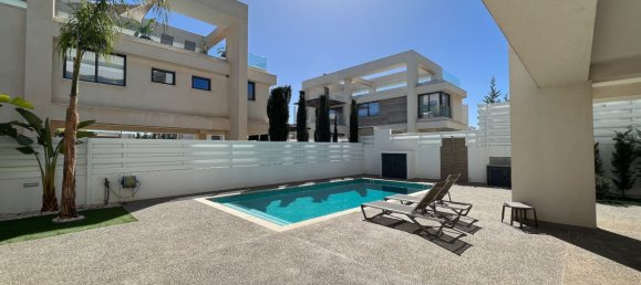 Villa de 3 dormitorios en Paralimni, Cyprus No. 3838 30