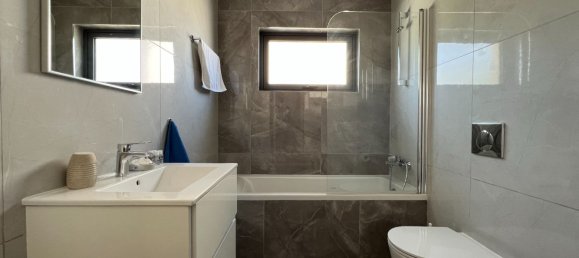 Villa de 3 dormitorios en Paralimni, Cyprus No. 3838 11