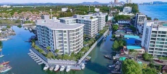 Studio in the Condo in Pattaya, Thailand No. 33431 2