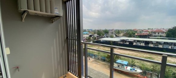 Studio in the Condo in Pattaya, Thailand No. 33431 12