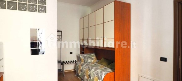 Apartamento de 3 dormitorios en Rome, Italy No. 16658 25