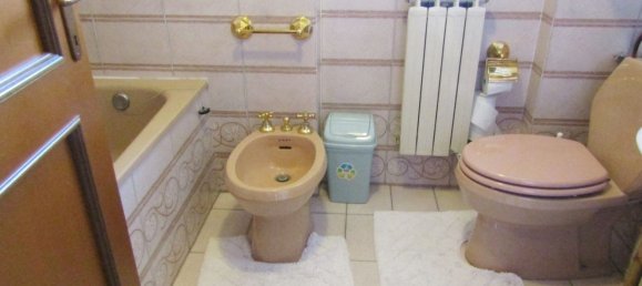 5 rooms House in Carrara, Italy No. 48140 17