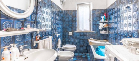 Villa de 4 divisões em Velletri, Italy N.º 24230 26