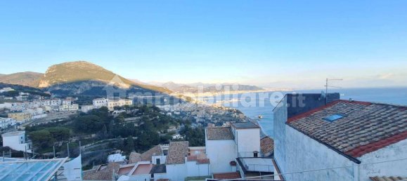 Apartamento de 6 dormitorios en Vietri sul Mare, Italy No. 26243 9