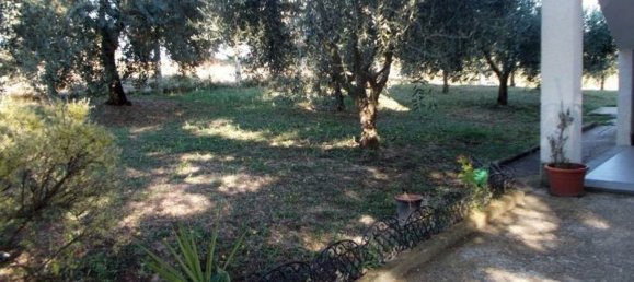 Villa de 15 habitaciónes en Controguerra, Italy No. 166078 11