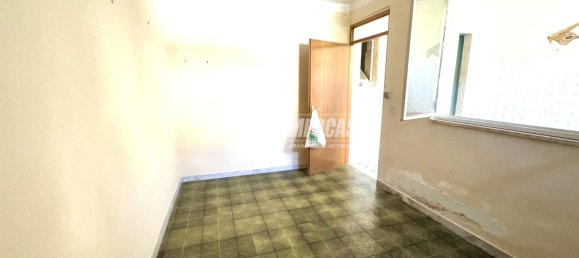 6 bedrooms House in Capurso, Italy No. 208954 7