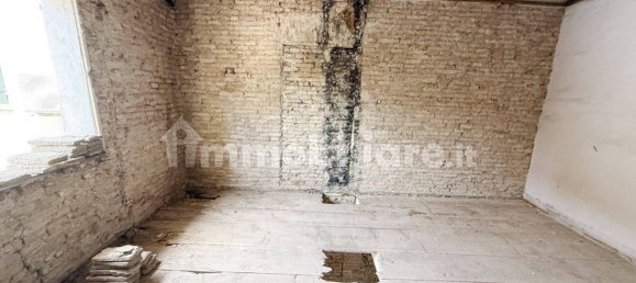 Дом с 2 спальнями в Ногара, Италия № 272873 8