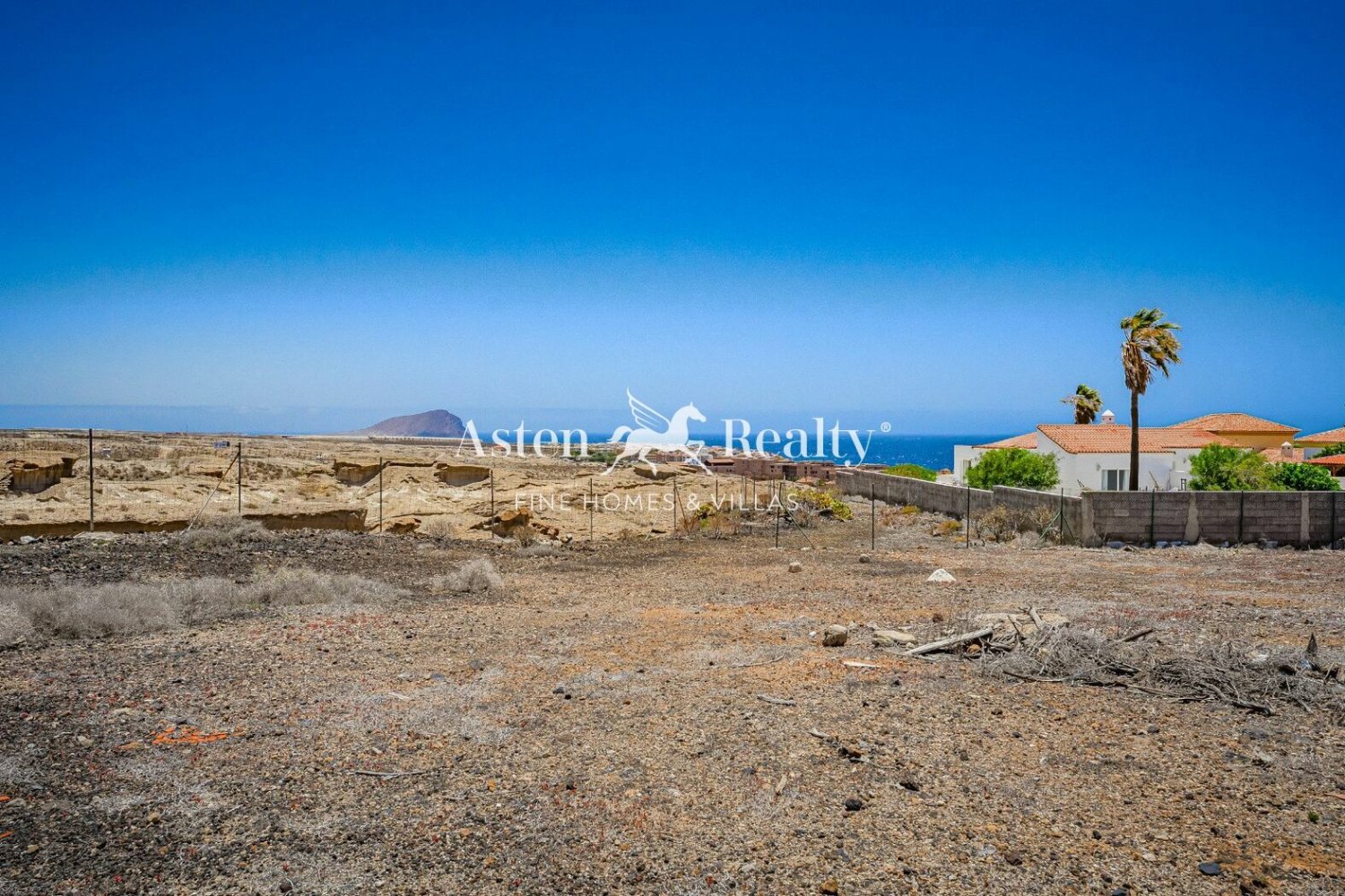  Land in San Miguel de Abona, Spain No. 162334