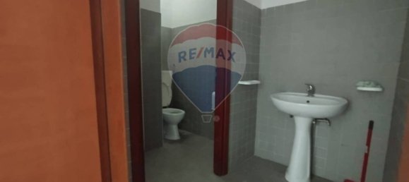 1 room Commercial property in Bari, Italy No. 39587 13