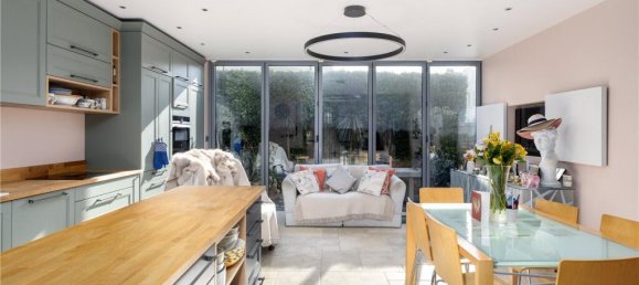 5 Schlafzimmer Haus in London, United Kingdom, Nr. 3746 4