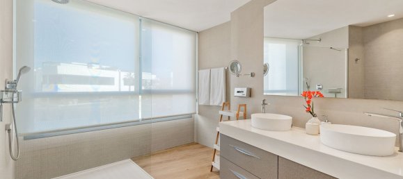 Ático de 4 dormitorios en Marbella, Spain No. 147838 42