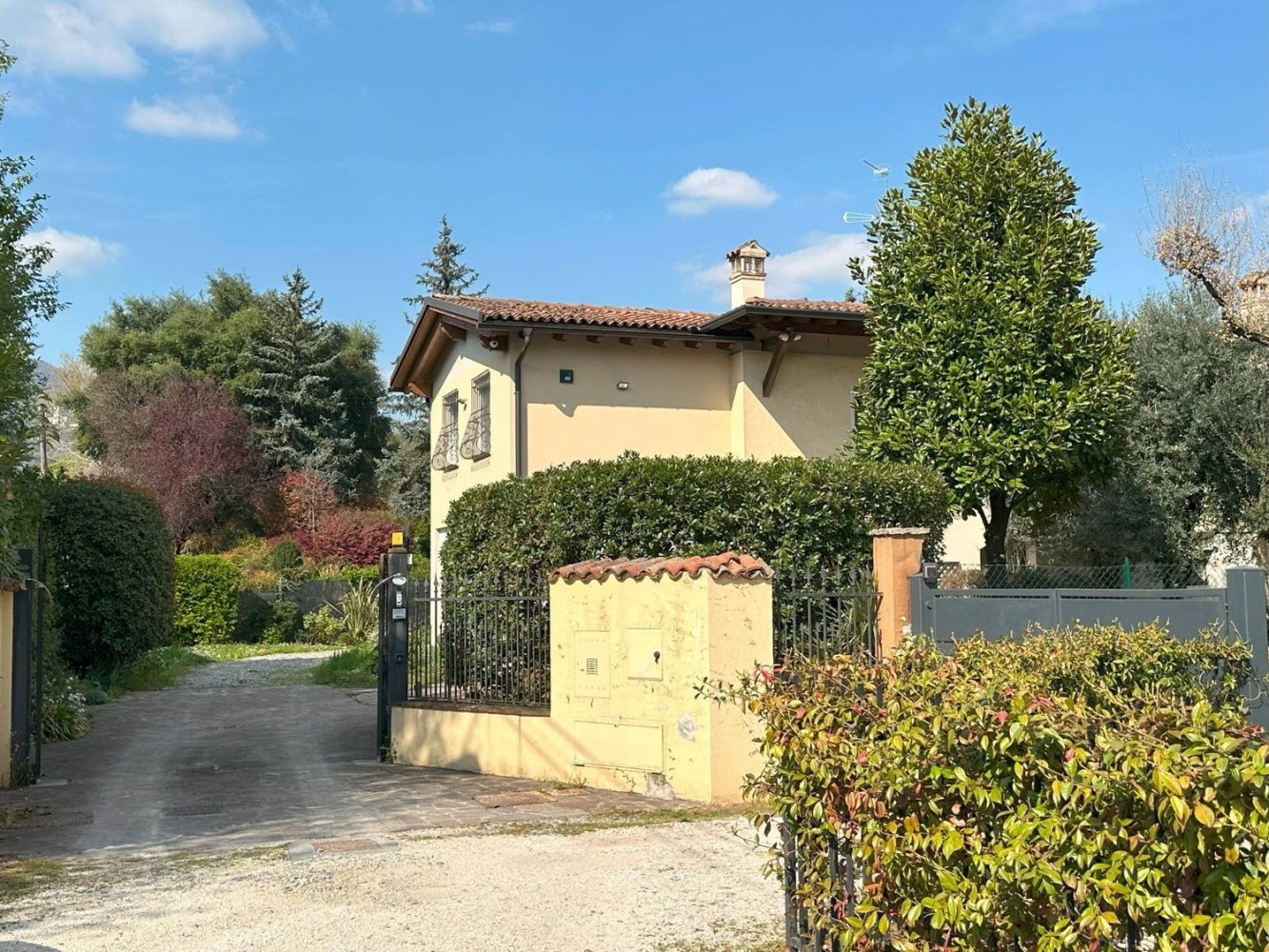 5 غرف نوم فيلا في Cellatica, Italy رقم 388694