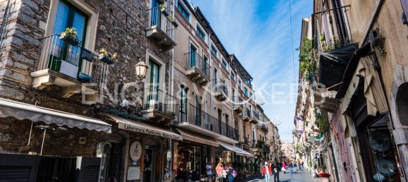 2 Schlafzimmer Penthouse in Taormina, Italy, Nr. 128046 9
