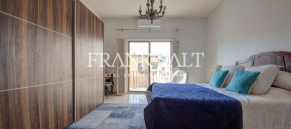 3 bedrooms Apartment in Sliema, Malta No. 1340 13