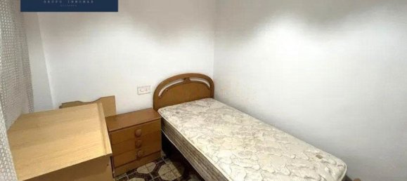 Apartamento de 3 dormitorios en Alicante, Spain No. 137459 4