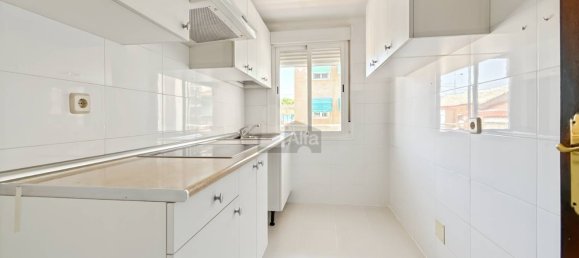 2 bedrooms Apartment in Madrid, Spain No. 143628 16