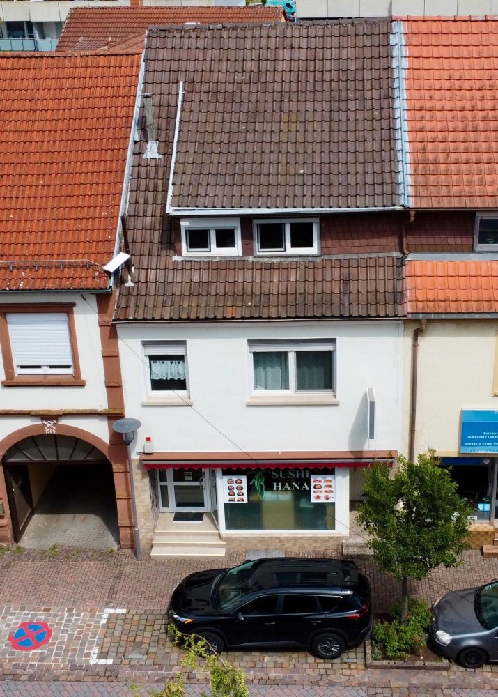3 bedrooms Building in Kaiserslautern, Germany No. 288958