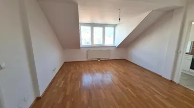 2-salle Appartement à Favoriten, Austria No. 131957