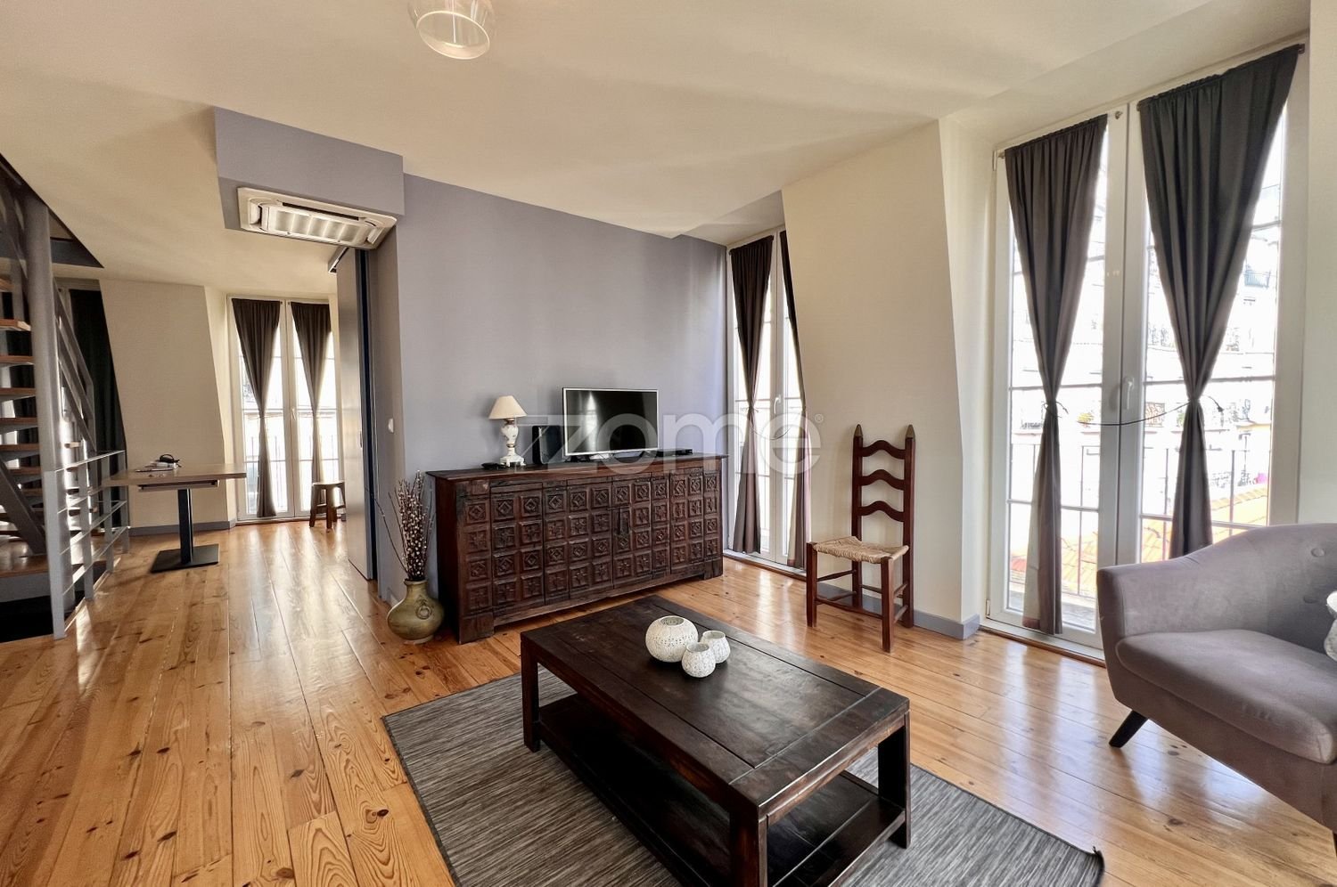 225m² Building in Lisbon, Portugal No. 91107