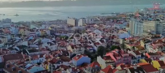 225m² Building in Lisbon, Portugal No. 91107 34