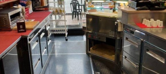 2 rooms Commercial property in Turin, Italy No. 33923 28