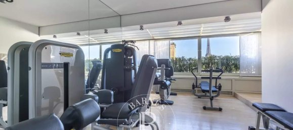 2 bedrooms Penthouse in Paris, France No. 171044 8