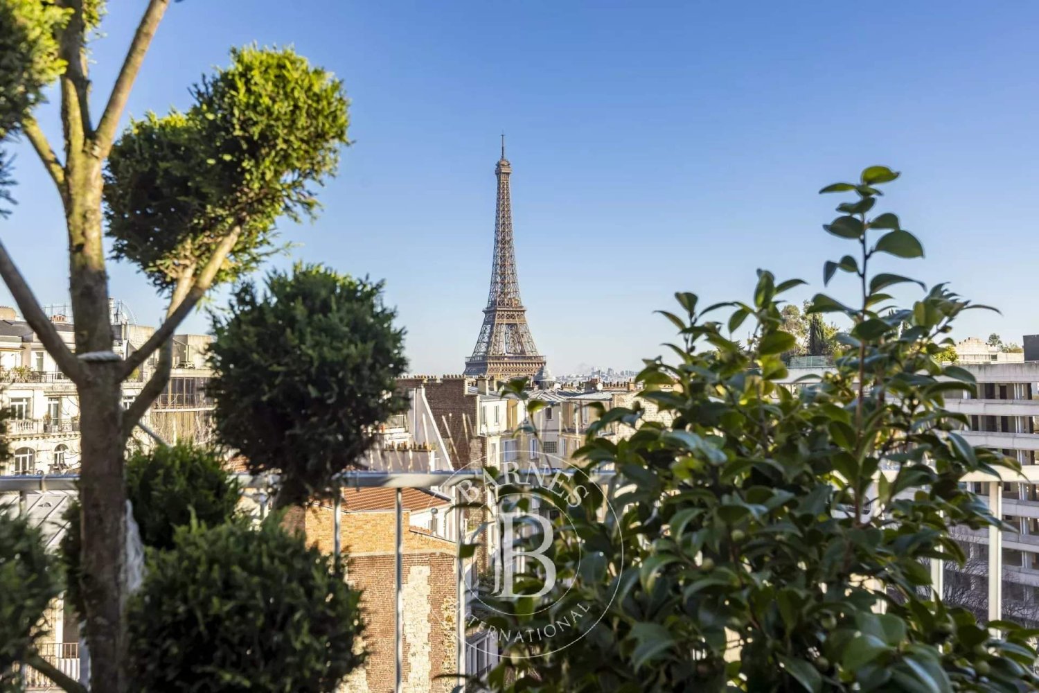 2 bedrooms Penthouse in Paris, France No. 171044