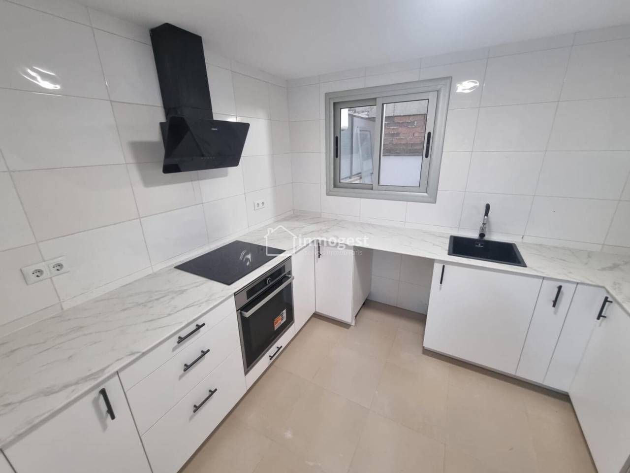 2 غرف نوم منزل ذو طابقين في Salt, Spain رقم 256634