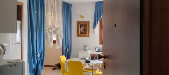 Studio in Florence, Italy No. 255037 11