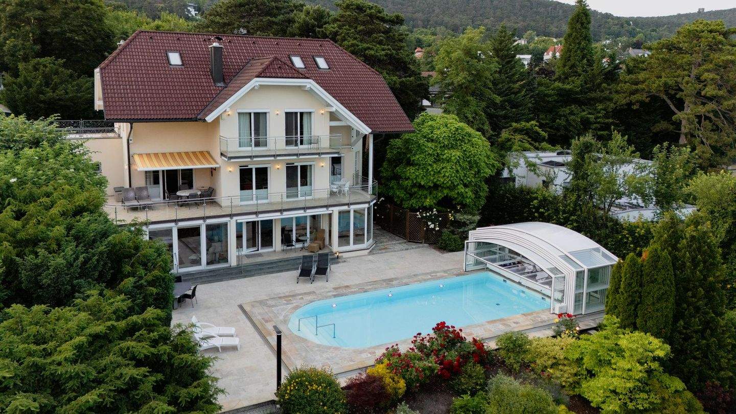 6غرفة فيلا في Baden, Austria رقم 193943