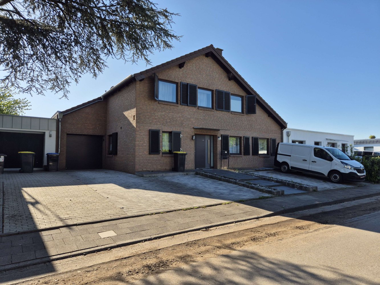 6 bedrooms House in Duren, Germany No. 227502