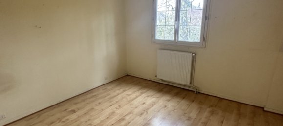 3 bedrooms House in Vaux-le-Penil, France No. 142613 5