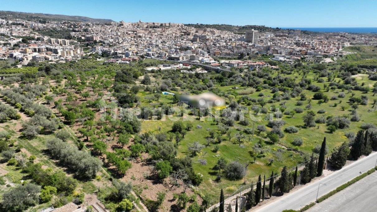 Grundstück in Noto, Italy 19857m², Nr. 119074