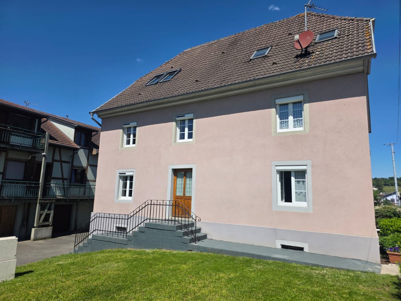 Apartamento de 5 habitaciónes en Bettendorf, France No. 62960