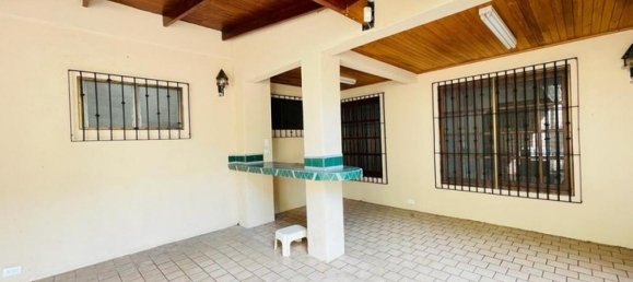 4 bedrooms House in Santa Ana, Costa Rica No. 324 4