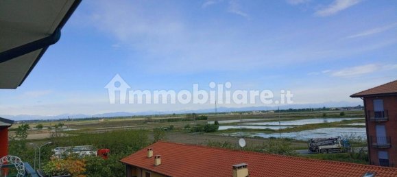 2 bedrooms Apartment in Trecate, Italy No. 294025 5