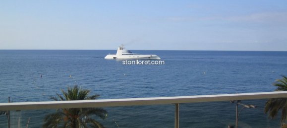 4 bedrooms Apartment in Lloret de Mar, Spain No. 14853 4