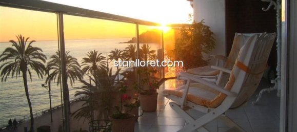 4 bedrooms Apartment in Lloret de Mar, Spain No. 14853 11