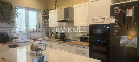 Casa de 4 dormitorios en Gharb, Malta No. 6101 2