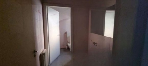 Gewerbliche Immobilie in Legnano, Italy 360m², Nr. 186309 38