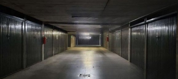 Gewerbliche Immobilie in Legnano, Italy 360m², Nr. 186309 29