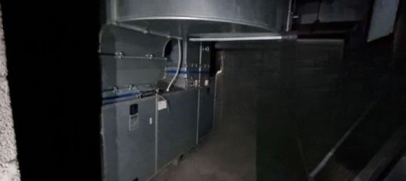 Gewerbliche Immobilie in Legnano, Italy 360m², Nr. 186309 7