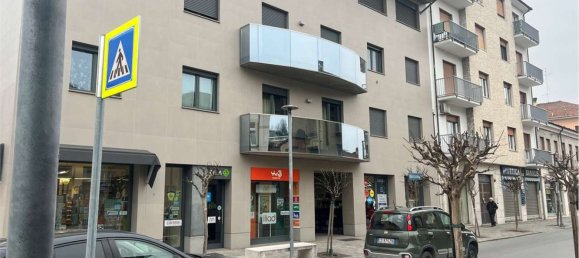 2 rooms Commercial property in Alba, Italy No. 113941 10